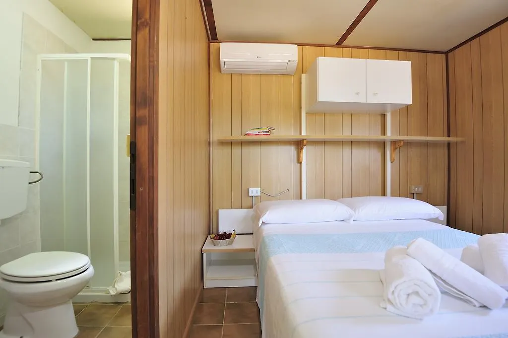 Villaggio Camping Tesonis Beach Tertenìa Italië