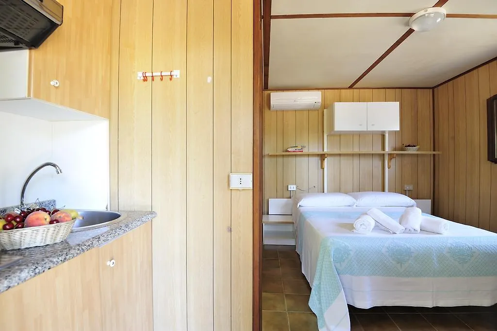 Villaggio Camping Tesonis Beach Tertenìa