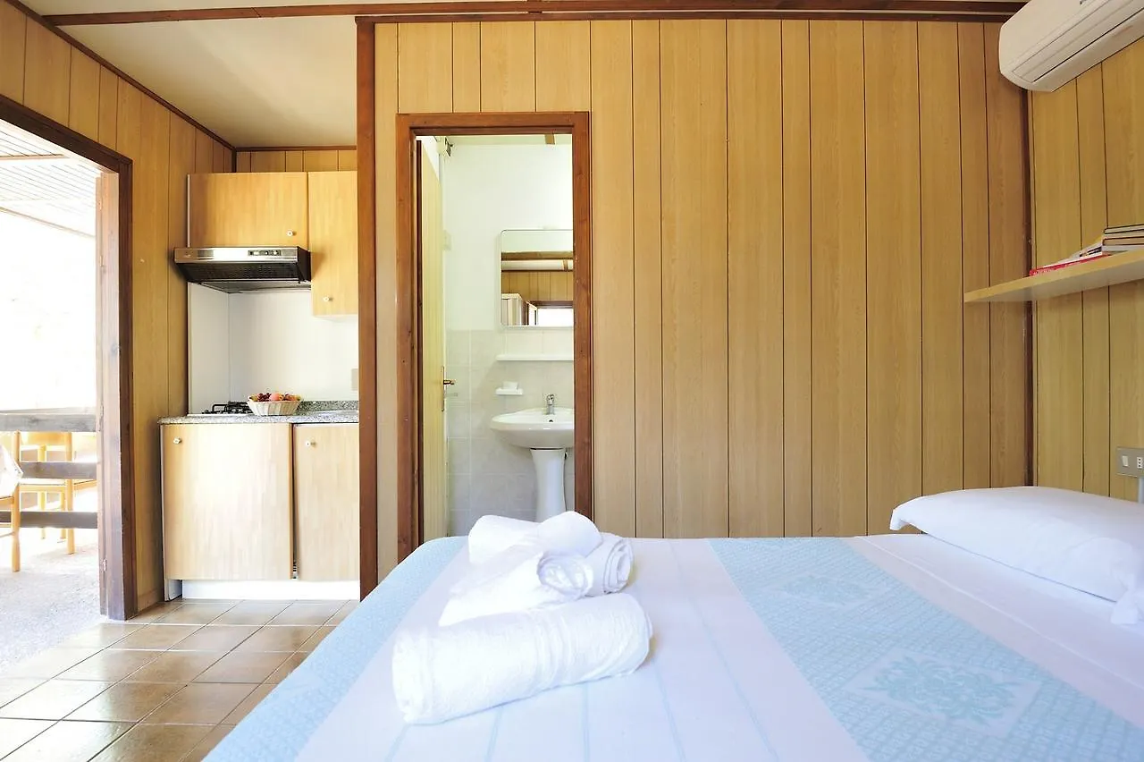 Villaggio Camping Tesonis Beach Tertenìa